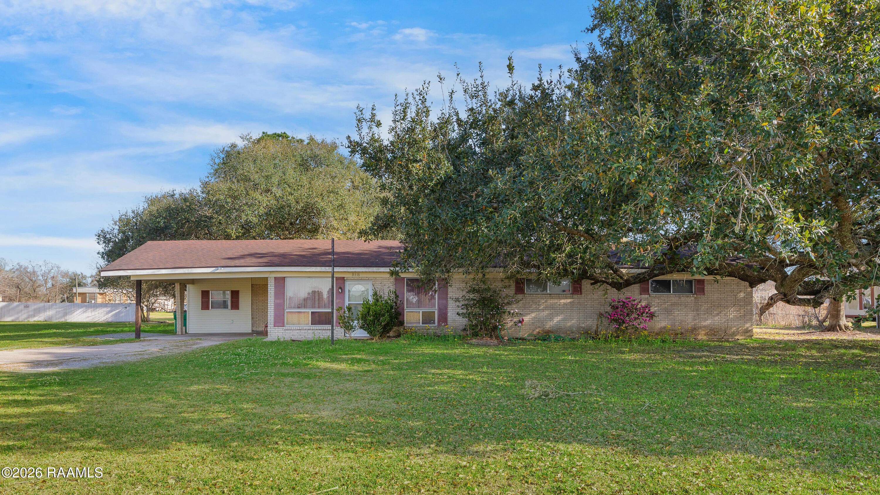 818 Canal Street, Jeanerette, LA, 70544