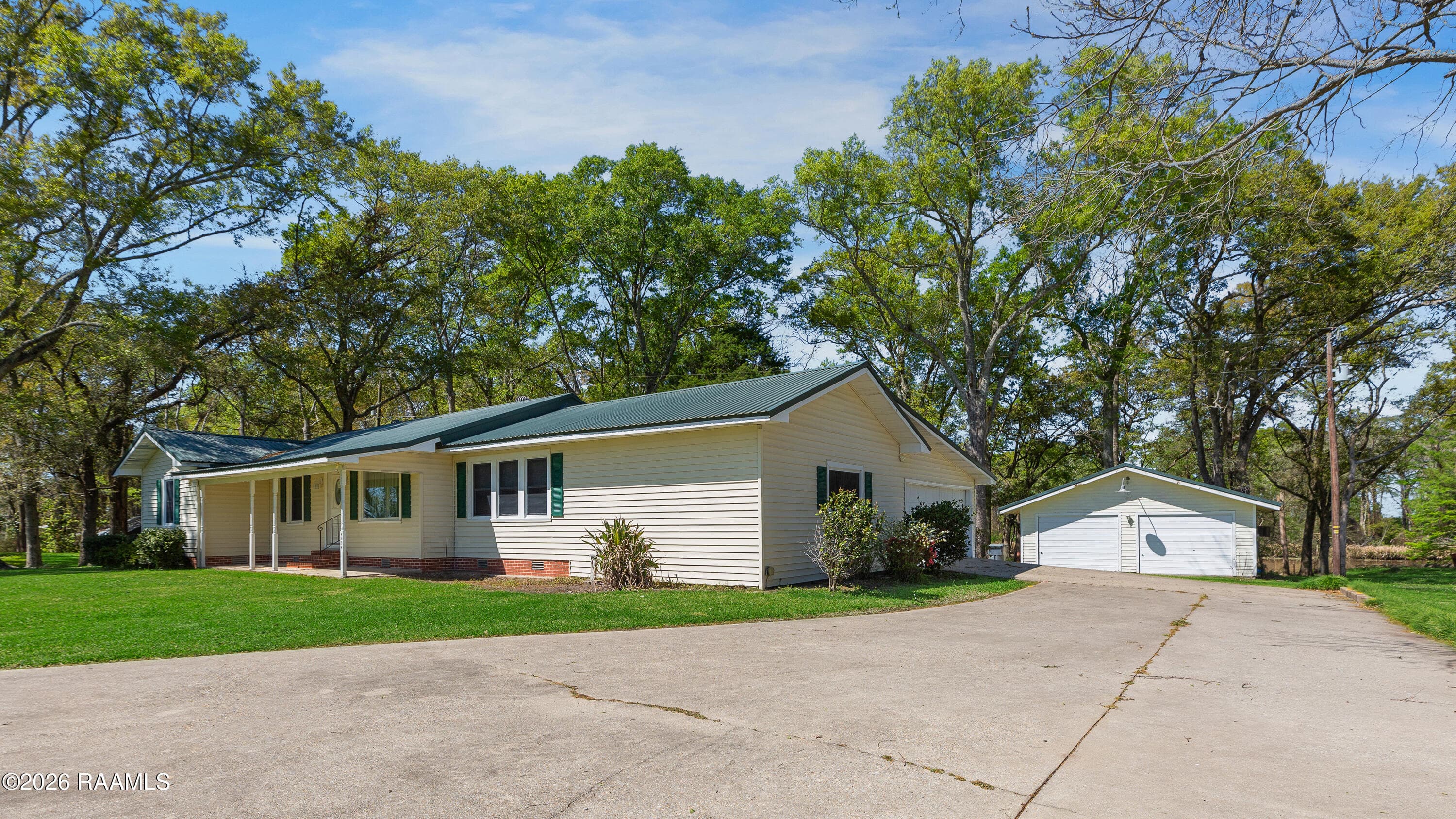 4898 Chitimacha Trail, Jeanerette, LA, 70544