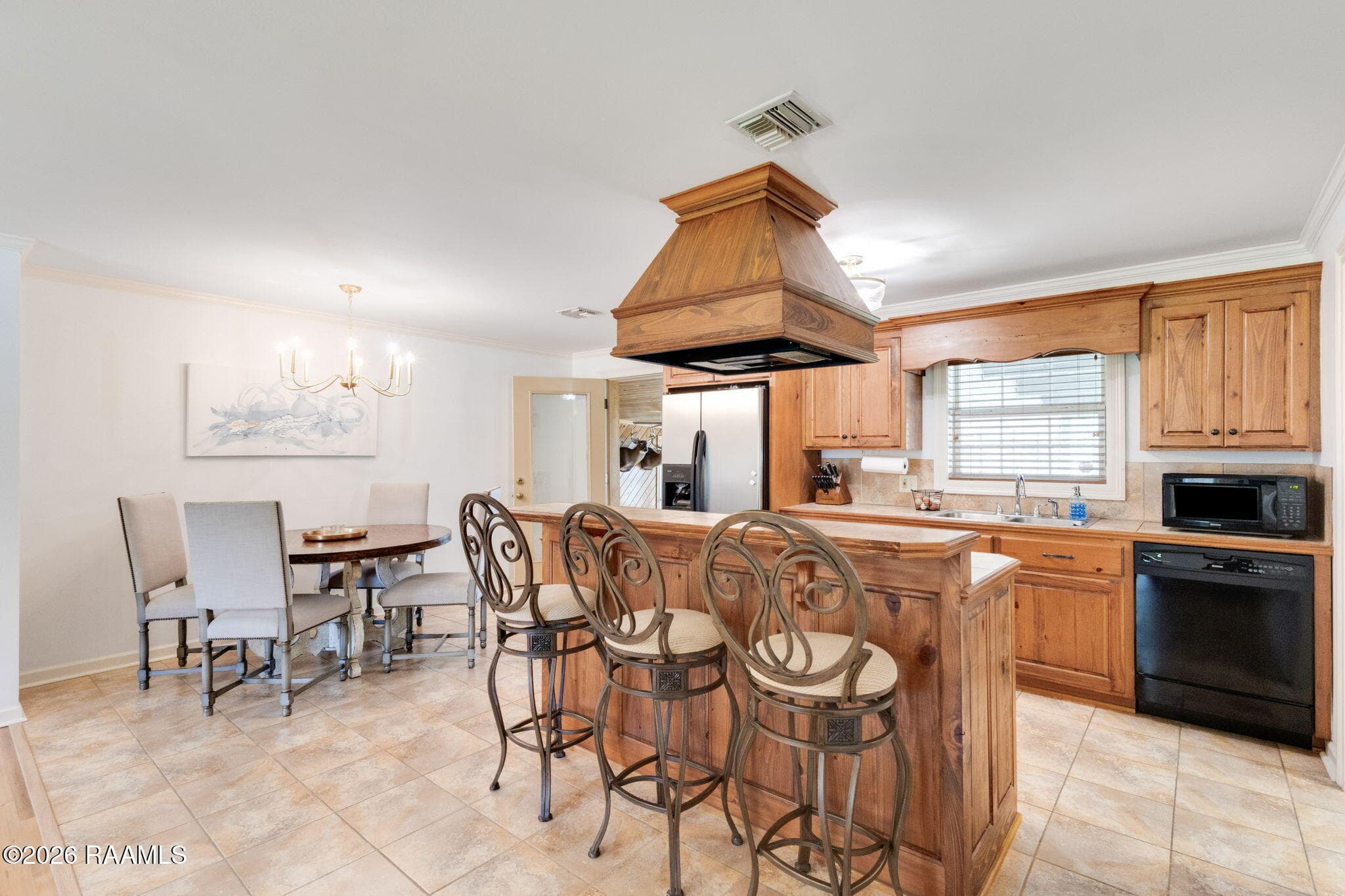 22-web-or-mls-947 Austin-18
