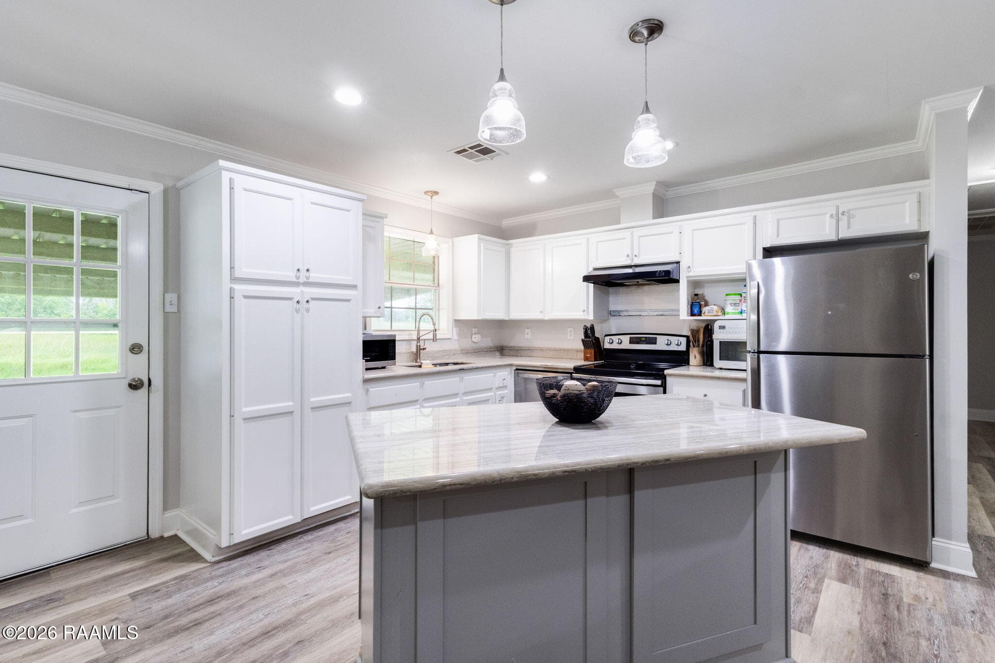 14-web-or-mls-115 Colorado Rd-7