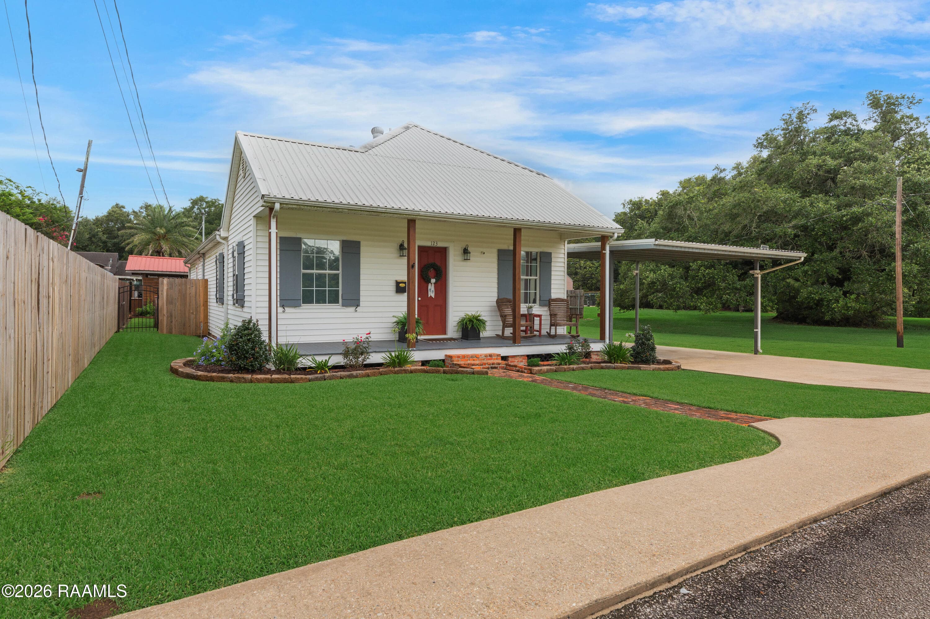 123 Canal St Jeanerette-3