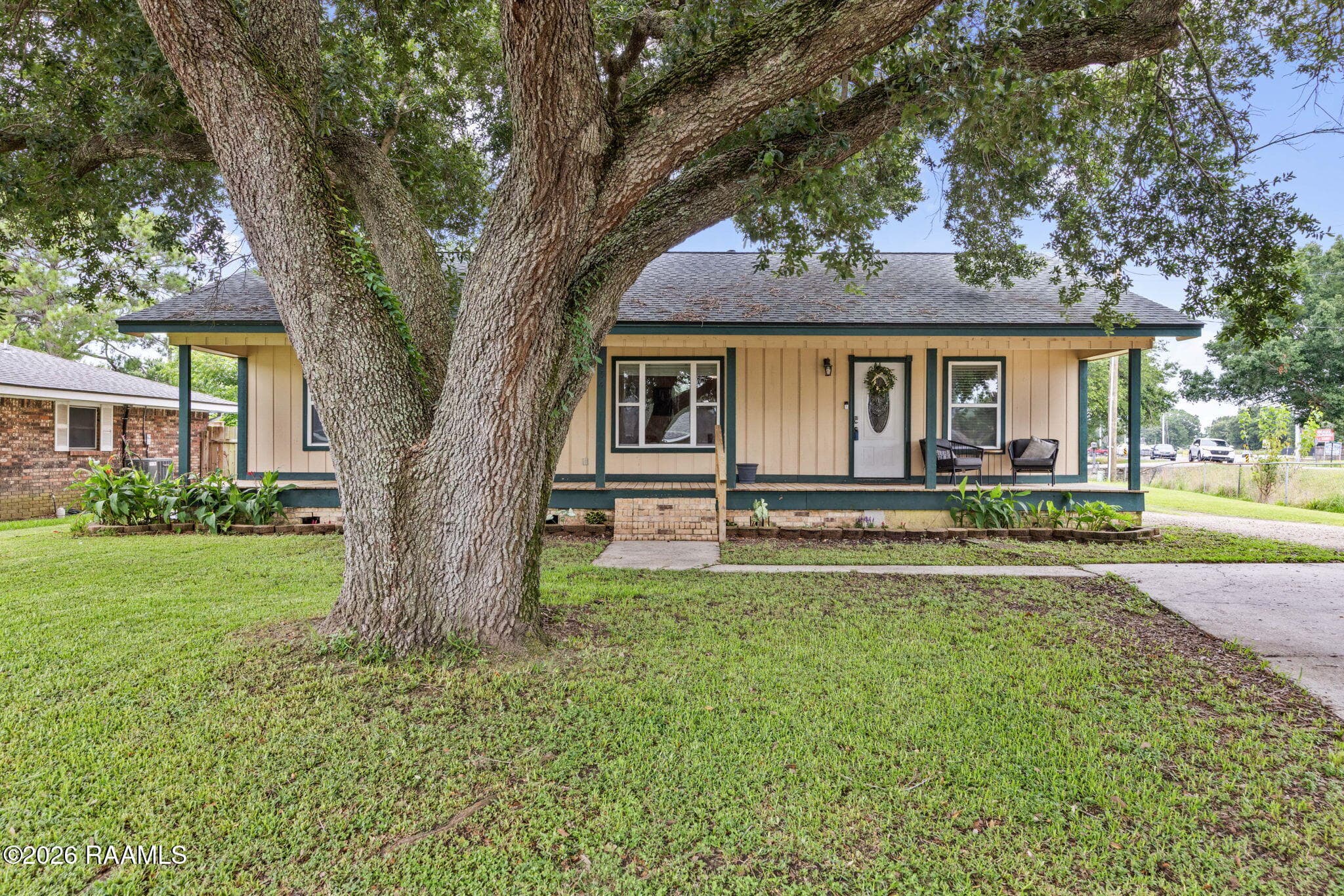 3-web-or-mls-804 St Anne St-3