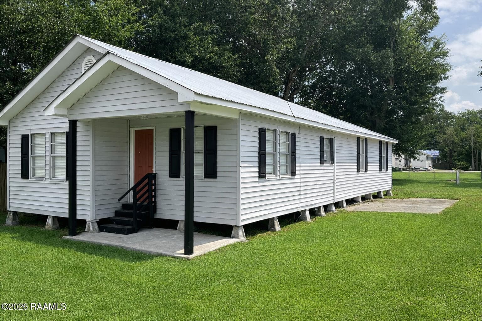 exterior 2