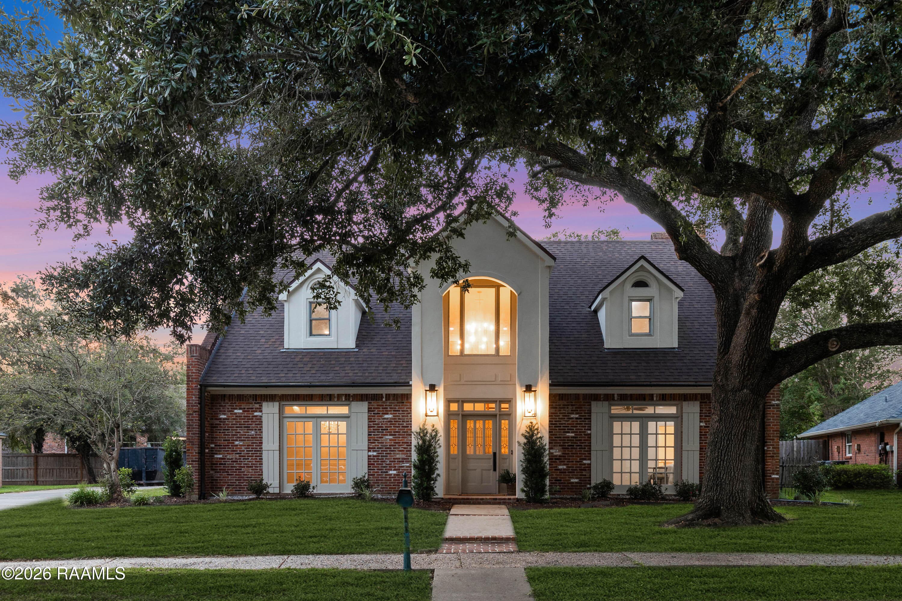 215 Spyglass Lane, Broussard, LA, 70518