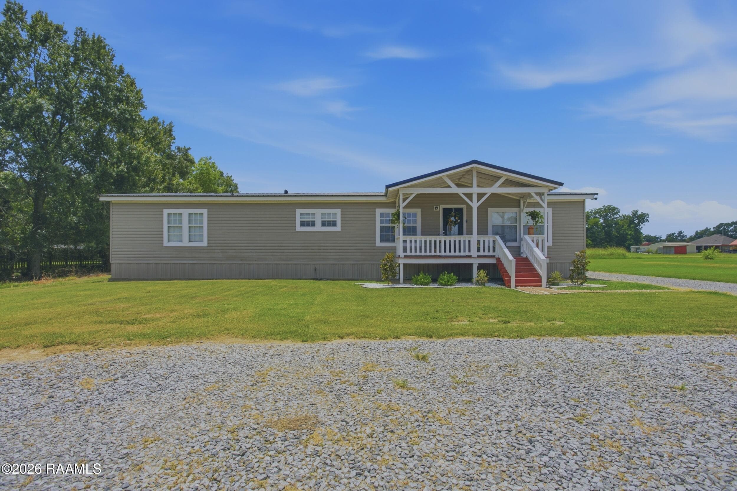 2594 Grand Point Highway, Breaux Bridge, LA, 70517