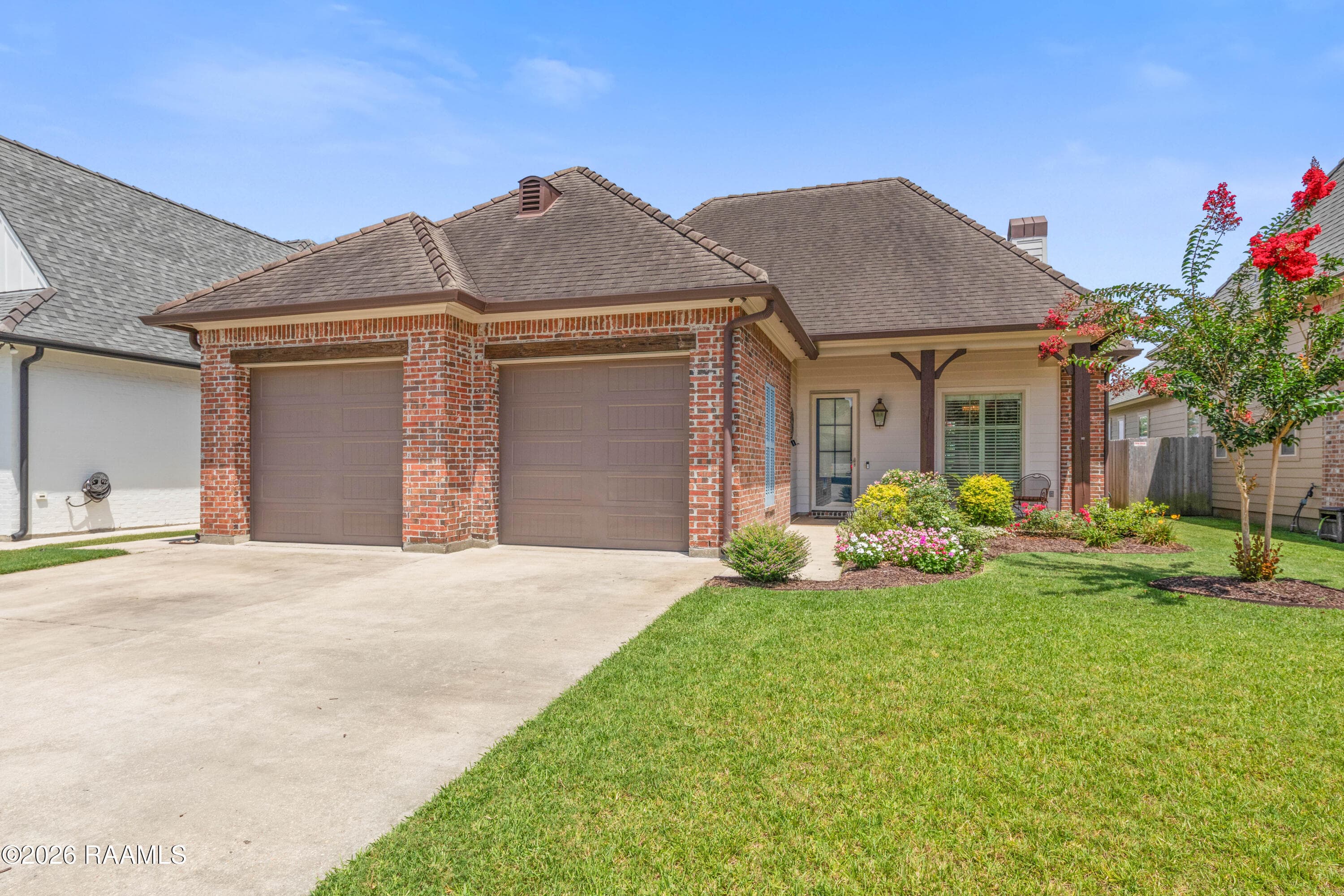404 Habitat Ridge Drive, Broussard, LA, 70518