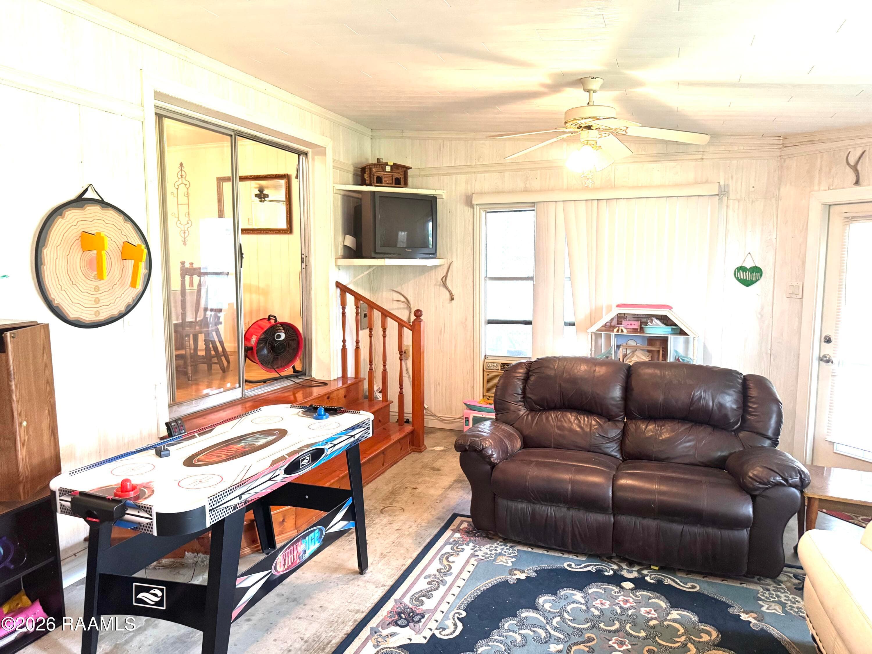 Bonus Room/Den