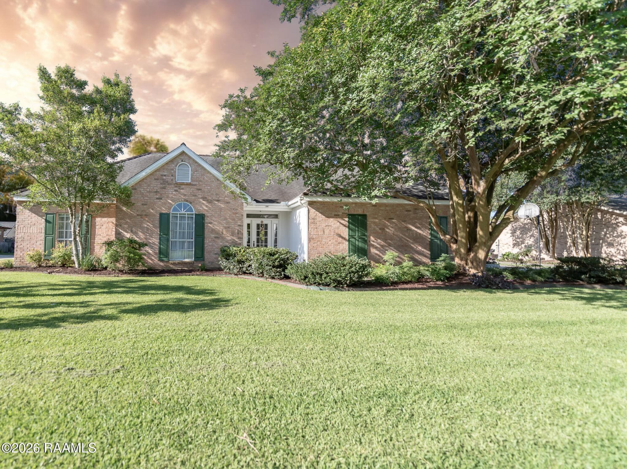 13 Bayou Oaks Drive, Crowley, LA, 70526