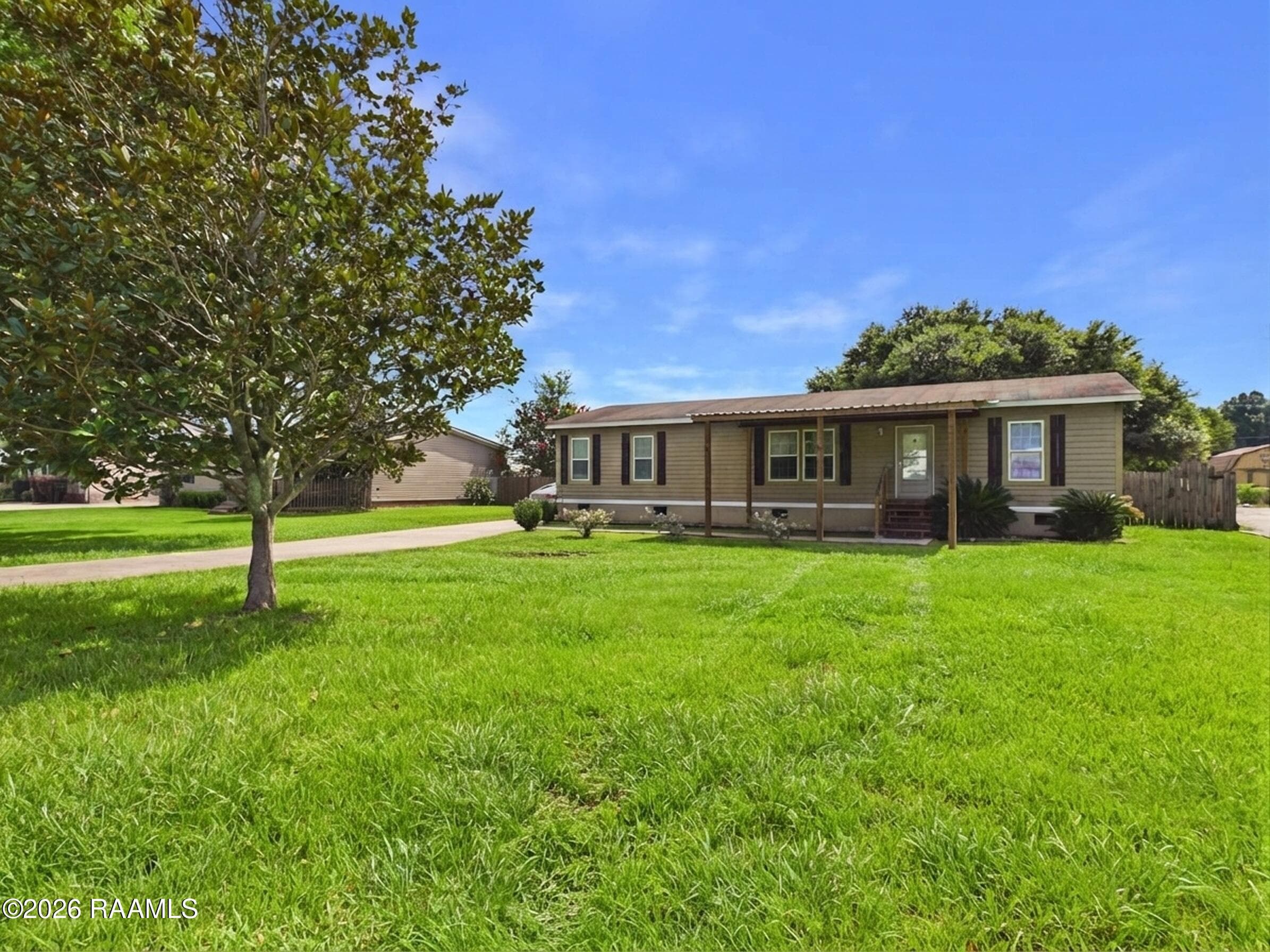 1056 Vieux Jacquet Road, Broussard, LA, 70518